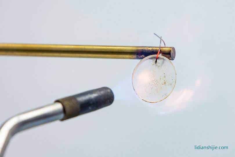 特別能抗傷害的新型水基鋰電池