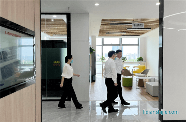 四川省南充市領(lǐng)導(dǎo)蒞臨和潤(rùn)達(dá)視察指導(dǎo)工作