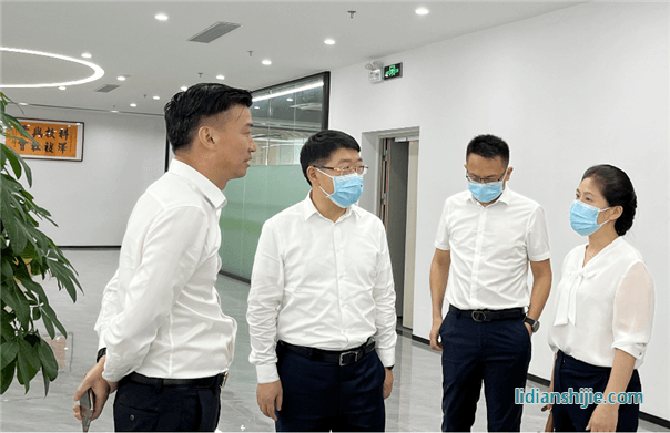 四川省南充市領(lǐng)導(dǎo)蒞臨和潤(rùn)達(dá)視察指導(dǎo)工作