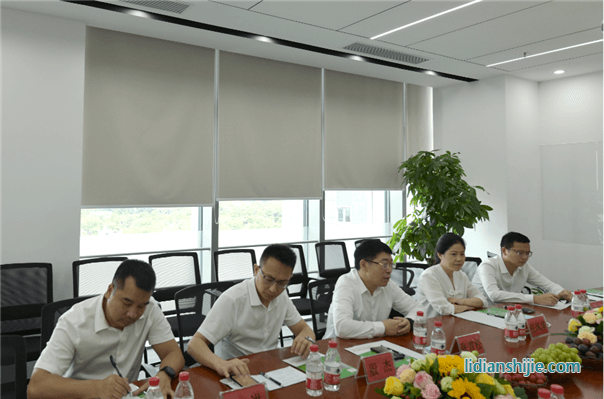 四川省南充市領(lǐng)導(dǎo)蒞臨和潤(rùn)達(dá)視察指導(dǎo)工作